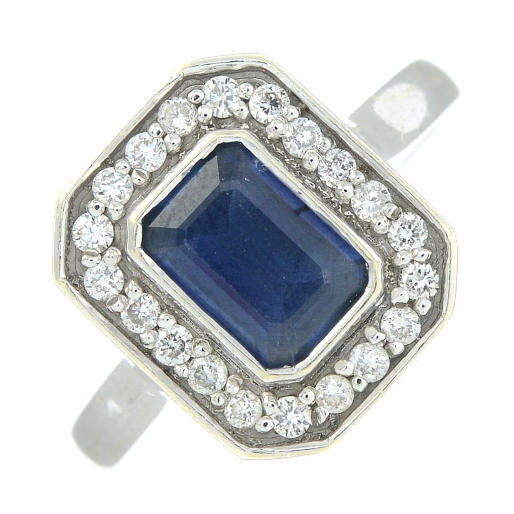 sapphire cluster ring