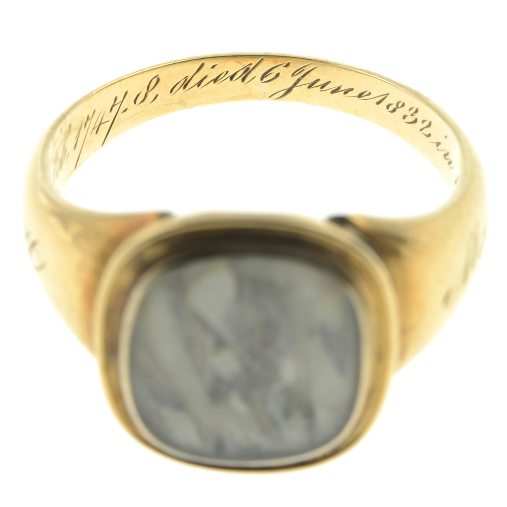 Gold mourning ring, for Jeremy Bentham