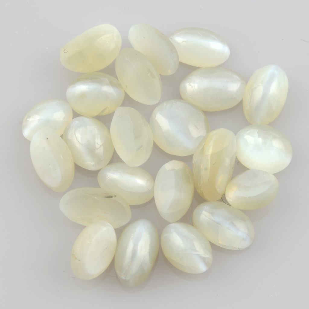 Assorted cat's-eye chrysoberyl, 20.22ct